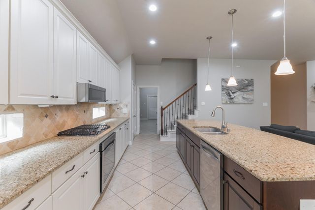 198 Hearthshire Circle, The Woodlands, TX 77354