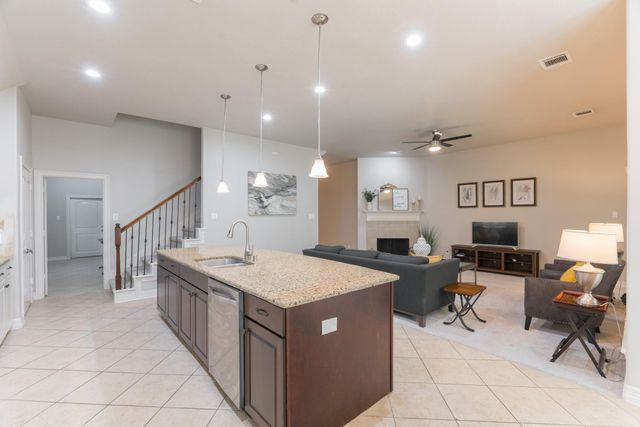 198 Hearthshire Circle, The Woodlands, TX 77354