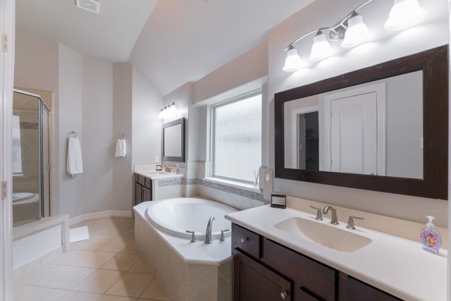 198 Hearthshire Circle, The Woodlands, TX 77354