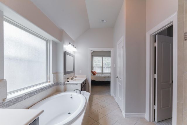 198 Hearthshire Circle, The Woodlands, TX 77354