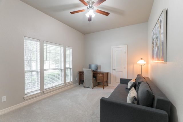 198 Hearthshire Circle, The Woodlands, TX 77354