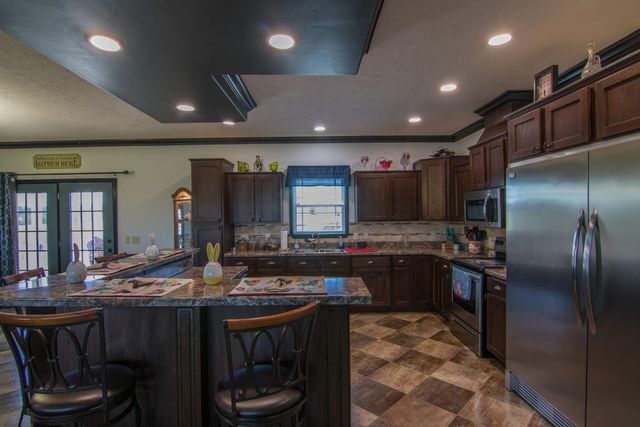 386 Oakland Lane, Harrodsburg, KY 40330