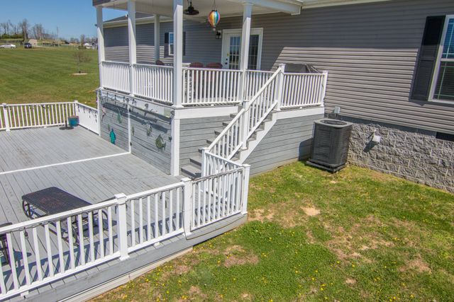 386 Oakland Lane, Harrodsburg, KY 40330