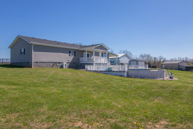 386 Oakland Lane, Harrodsburg, KY 40330