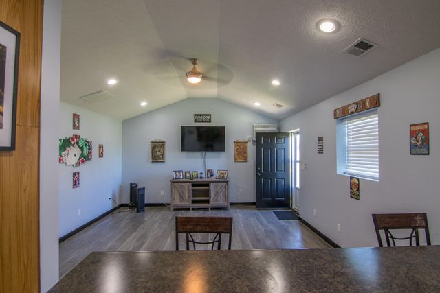 386 Oakland Lane, Harrodsburg, KY 40330