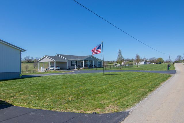 386 Oakland Lane, Harrodsburg, KY 40330