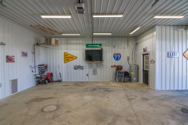386 Oakland Lane, Harrodsburg, KY 40330