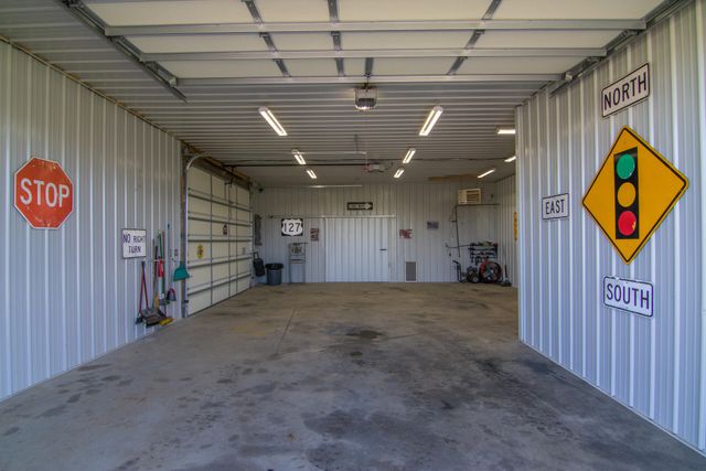 386 Oakland Lane, Harrodsburg, KY 40330