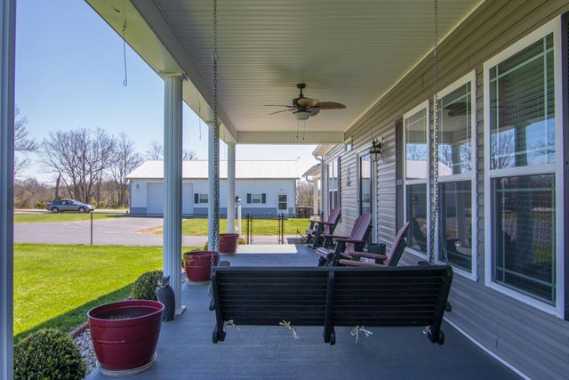 386 Oakland Lane, Harrodsburg, KY 40330