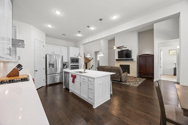 640 Goodnight TRL, Dripping Springs, TX 78620