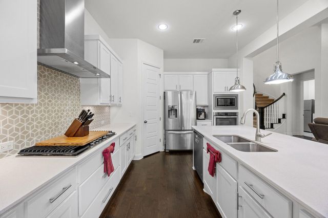 640 Goodnight TRL, Dripping Springs, TX 78620