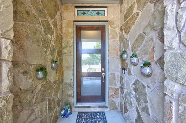 640 Goodnight TRL, Dripping Springs, TX 78620