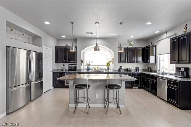 6794 Medovina Court, Las Vegas, NV 89139