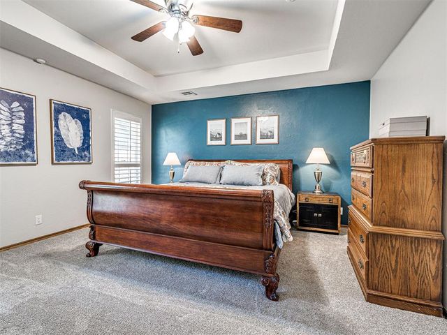 2009 Emerald Brook Court, Edmond, OK 73003