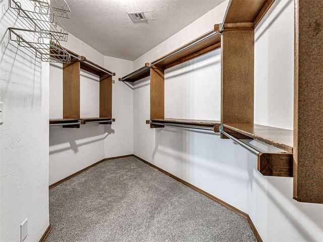 2009 Emerald Brook Court, Edmond, OK 73003