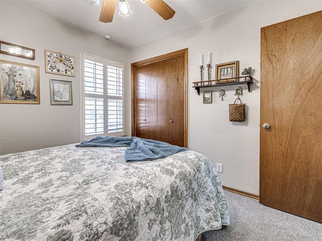 2009 Emerald Brook Court, Edmond, OK 73003
