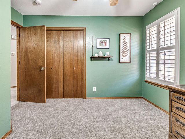 2009 Emerald Brook Court, Edmond, OK 73003