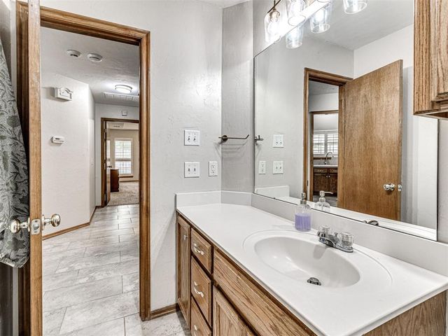 2009 Emerald Brook Court, Edmond, OK 73003