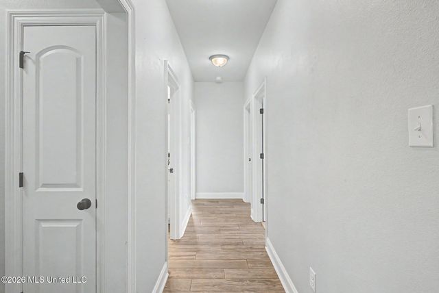 12832 Jackson Lee Drive, Ocean Springs, MS 39564
