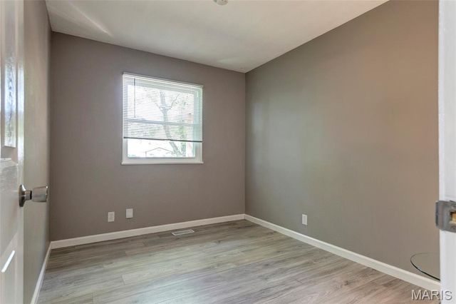 458 Queen Ann Drive, Hazelwood, MO 63042