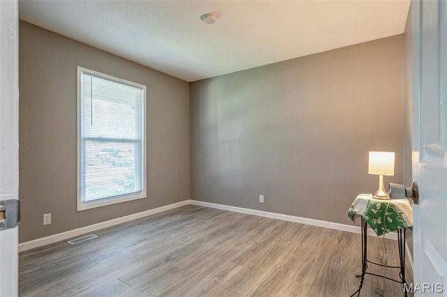 458 Queen Ann Drive, Hazelwood, MO 63042