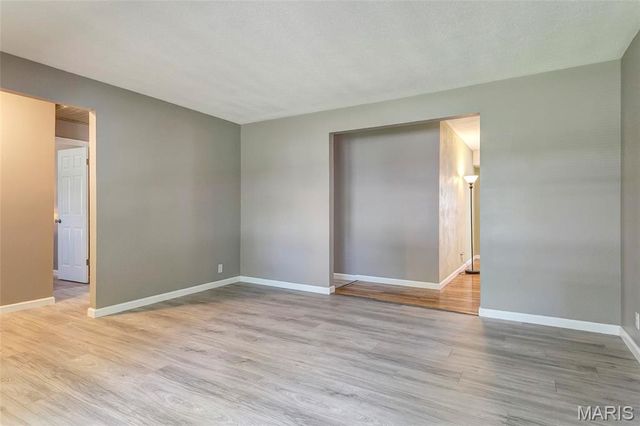 458 Queen Ann Drive, Hazelwood, MO 63042