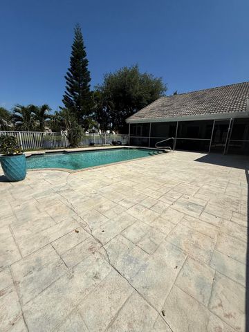 6031 Wedgewood Village Circle, Greenacres, FL 33463
