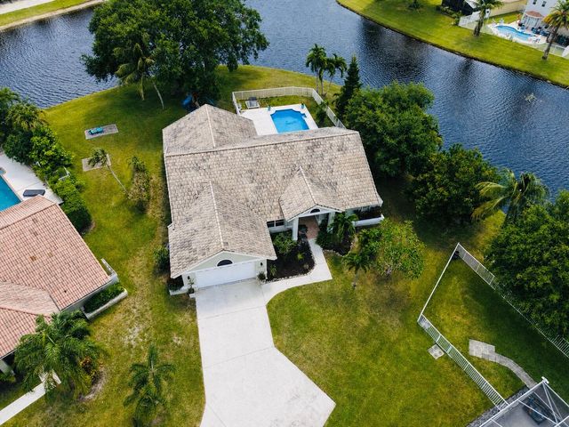 6031 Wedgewood Village Circle, Greenacres, FL 33463