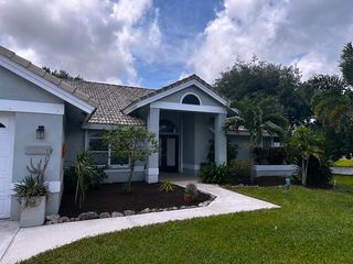 6031 Wedgewood Village Circle, Greenacres, FL 33463