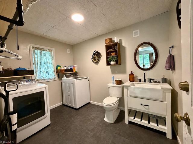 2224 E Old US Highway 421, Yadkinville, NC 27055