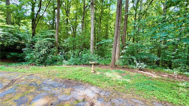2224 E Old US Highway 421, Yadkinville, NC 27055