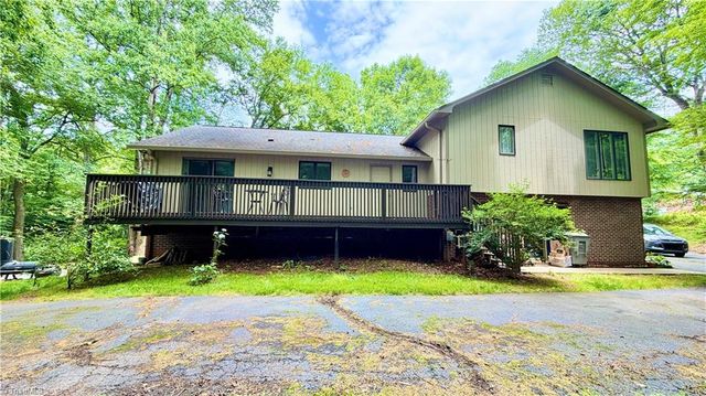 2224 E Old US Highway 421, Yadkinville, NC 27055