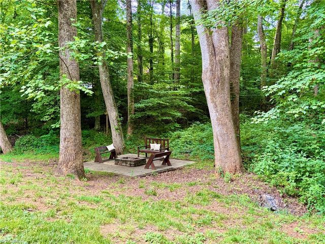 2224 E Old US Highway 421, Yadkinville, NC 27055