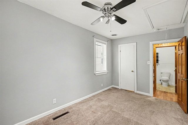 536 E Oakridge Street, Ferndale, MI 48220