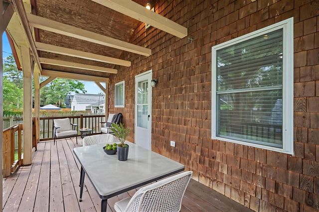 536 E Oakridge Street, Ferndale, MI 48220