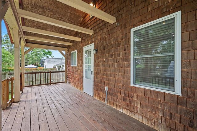 536 E Oakridge Street, Ferndale, MI 48220