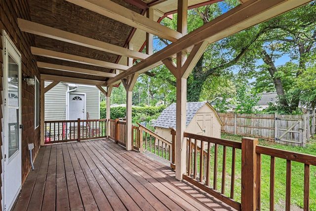 536 E Oakridge Street, Ferndale, MI 48220