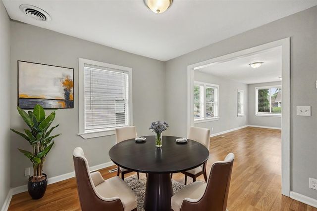 536 E Oakridge Street, Ferndale, MI 48220
