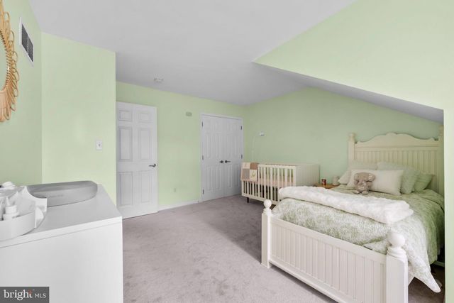 235 WILLOW AVE, Wayne, PA 19087