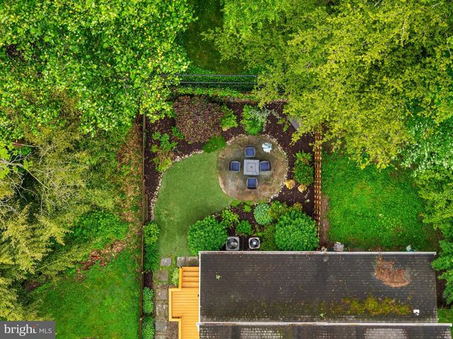 235 WILLOW AVE, Wayne, PA 19087