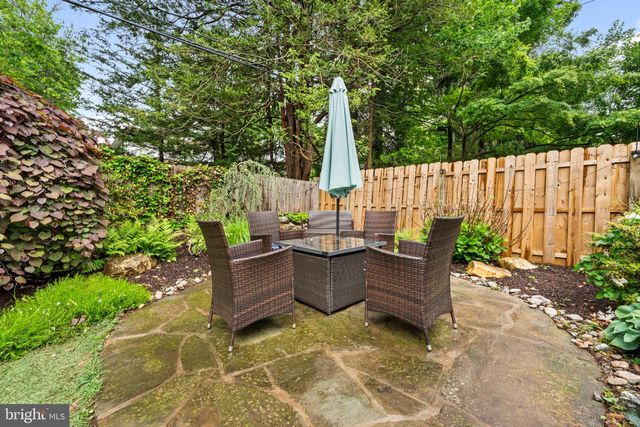 235 WILLOW AVE, Wayne, PA 19087