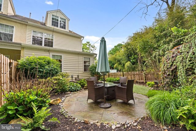 235 WILLOW AVE, Wayne, PA 19087