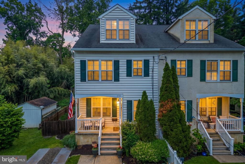 235 WILLOW AVE, Wayne, PA 19087