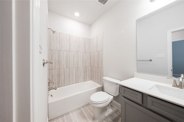 2116 Naples Drive, Rowlett, TX 75088