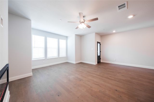 2116 Naples Drive, Rowlett, TX 75088