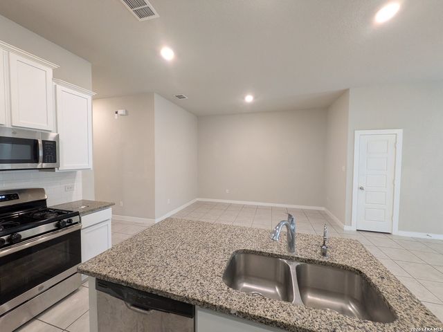 9002 Sage Pond, Converse, TX 78109