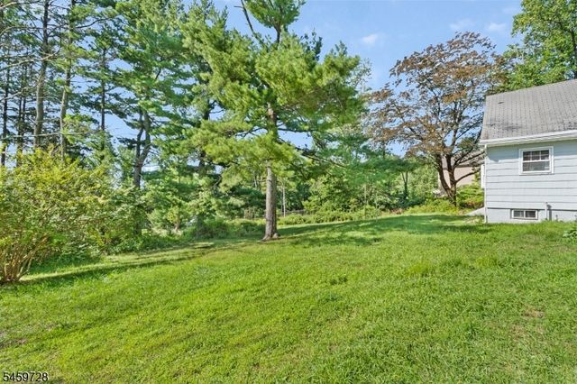 12 Jessica Ln, Warren Twp., NJ 07059
