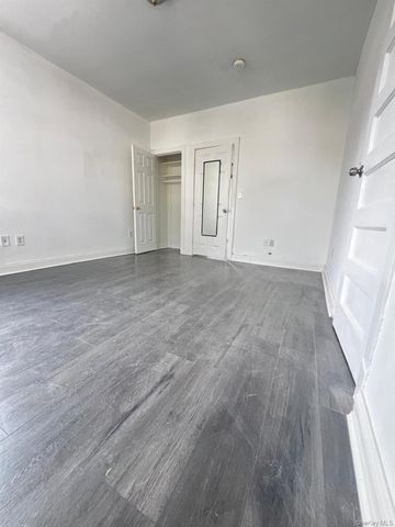 72 Chauncey Avenue, New Rochelle, NY 10801