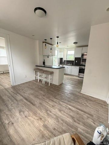 72 Chauncey Avenue, New Rochelle, NY 10801