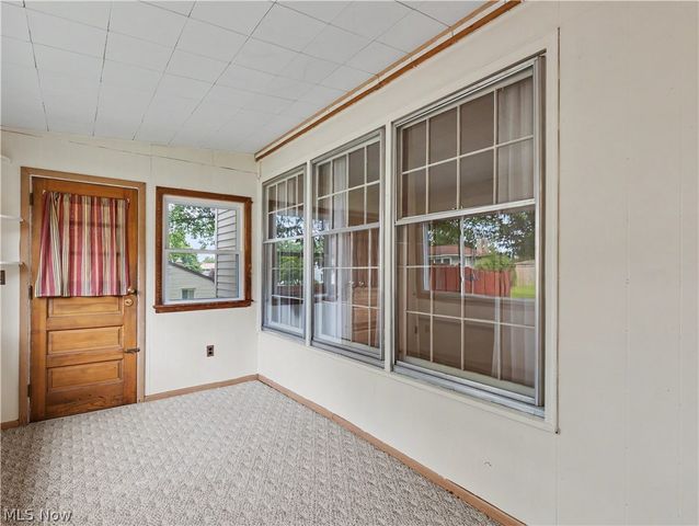 2115 Daniels Avenue, Akron, OH 44312